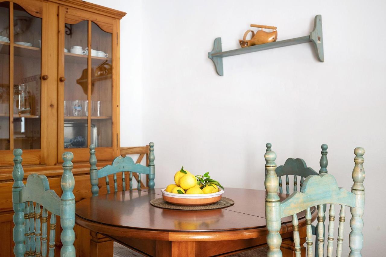 Casa De Romero - Solo Familias Conil De La Frontera Dış mekan fotoğraf